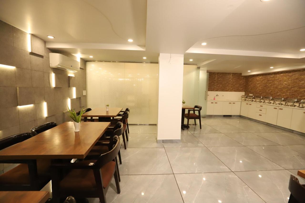 Hotel Keshav Residency Gurgaon Near Medanta מראה חיצוני תמונה